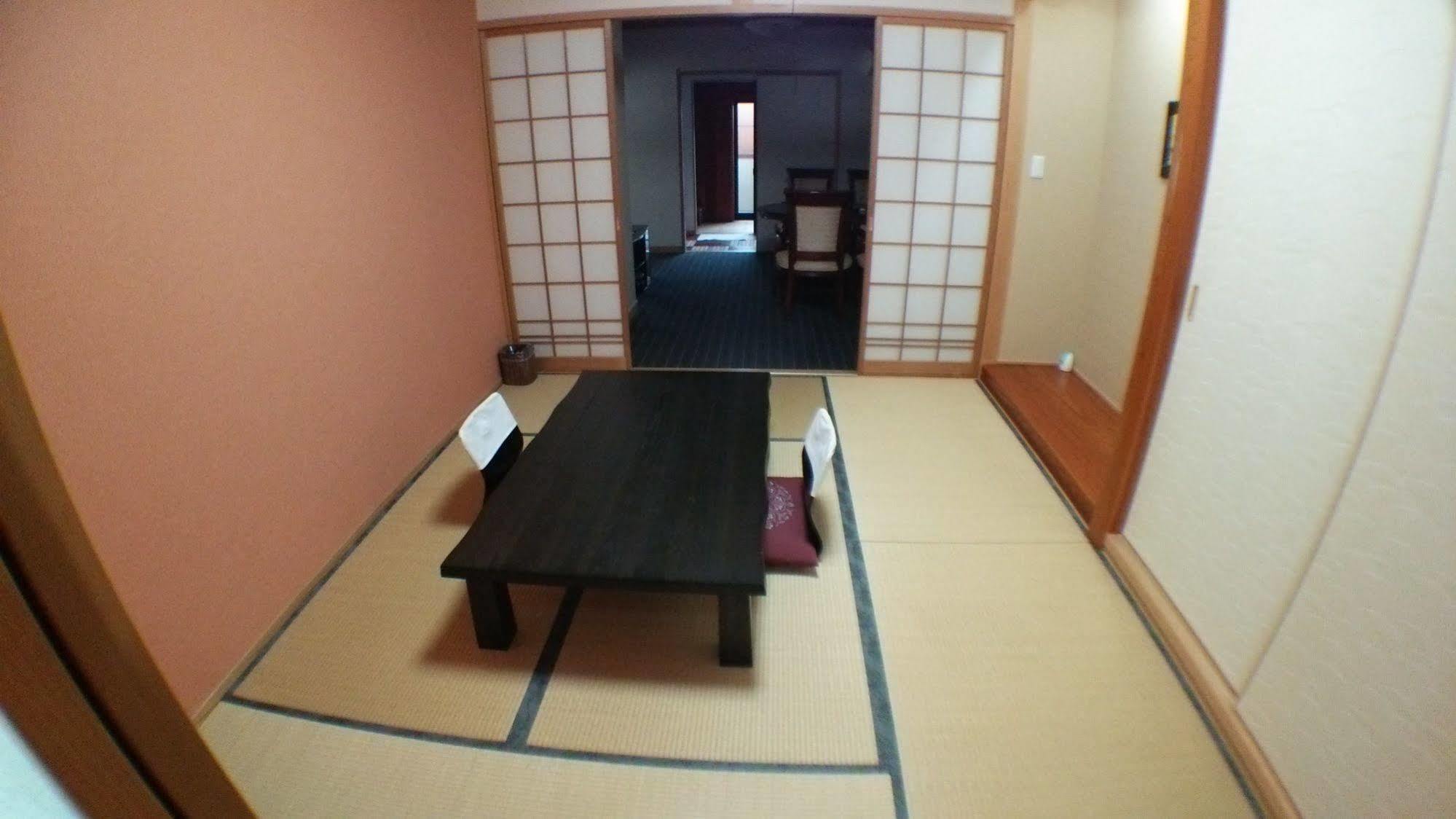 Hotel Yurakuan Miyazaki Extérieur photo